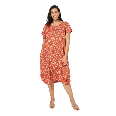 Robe grande taille à imprimé floral rouge - Confort et élégance