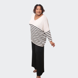 Pull grande taille rayé noir et blanc - Confort et style casual chic