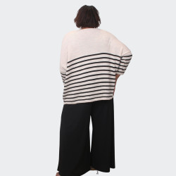 Pull grande taille rayé noir et blanc - Confort et style casual chic