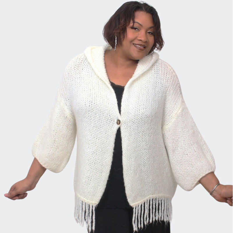 Cardigan grande taille blanc à franges, chic et élégant pour toutes oc